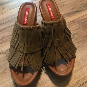 Fringe slip on clogs